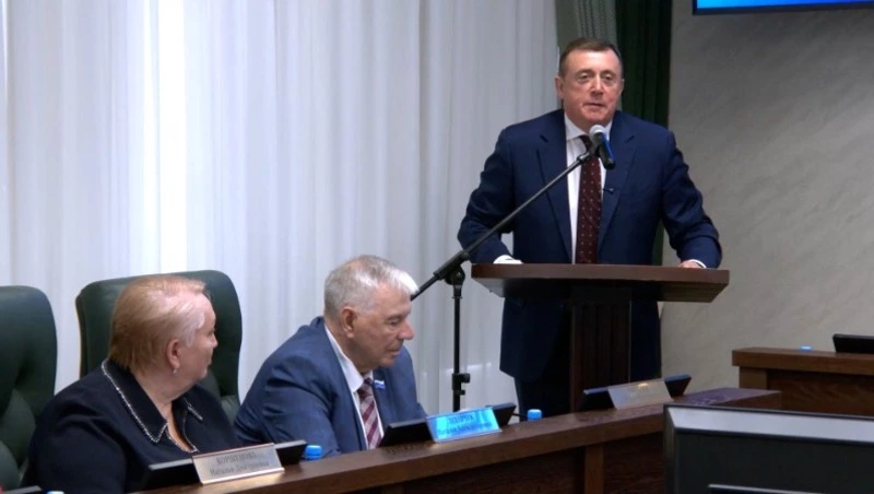 Валерий Лимаренко отчитался перед депутатами об итогах 2025 года - Центр внимания 21.05.26