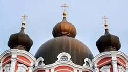 Церковный праздник 27 января 2026: традиции, строгие запреты и народные приметы дня