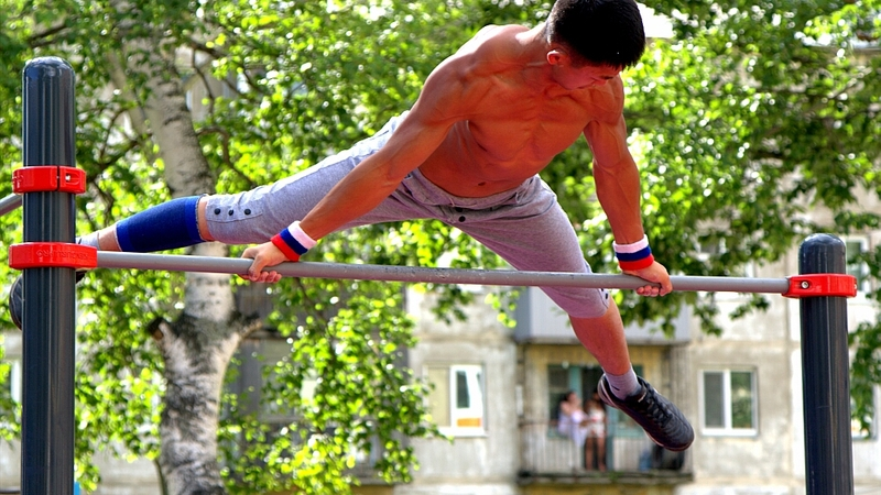 Уикенд в столице: велопробег, воркаут и Люк Бессон