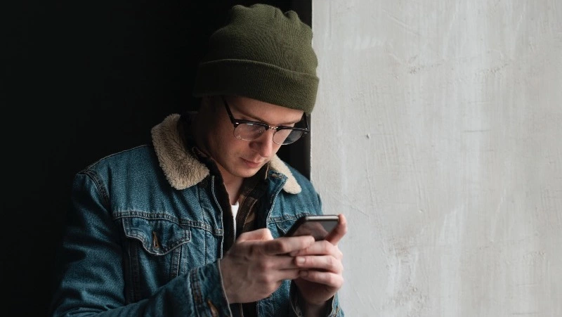 Мошенники обманывают россиян при планировании совместных дальних поездок