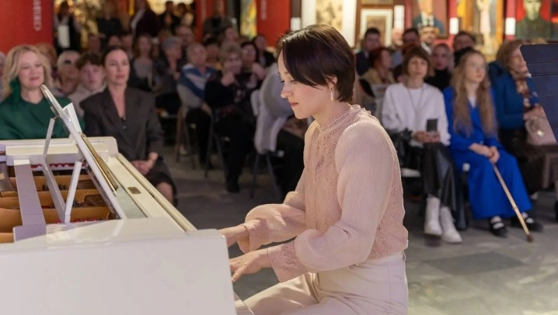 Поэтическая дуэль и рок ждут гостей «Поющего музея» в Сахалинском художественном музее 30 апреля