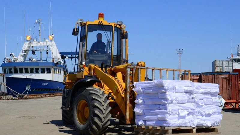 Запасов продуктов на сахалинских складах хватит на несколько месяцев