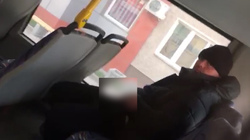 Извращенца в автобусе сняли на видео в Южно-Сахалинске
