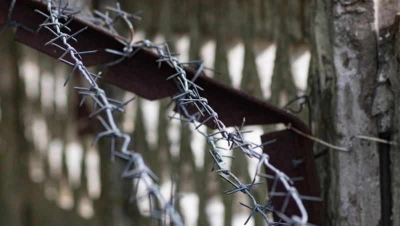 Молодой поронаец отправится в колонию за кражу денег с карты друга