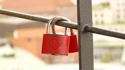 Специалисты по регистрации в сервисе Tinder появились в России