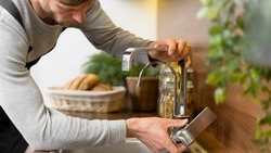 Утечка воды в Невельске оставила одну улицу без водоснабжения 29 января