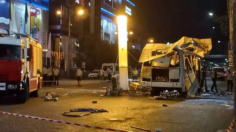 Взорвался автобус, новая версия заражения человека коронавирусом. Главное на утро 13 августа