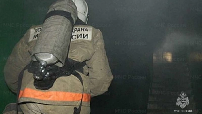 Пожарные потушили трансформаторную подстанцию в Смирных утром 12 мая