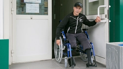 «Родные острова» подарили сахалинскому спортсмену-инвалиду новую коляску