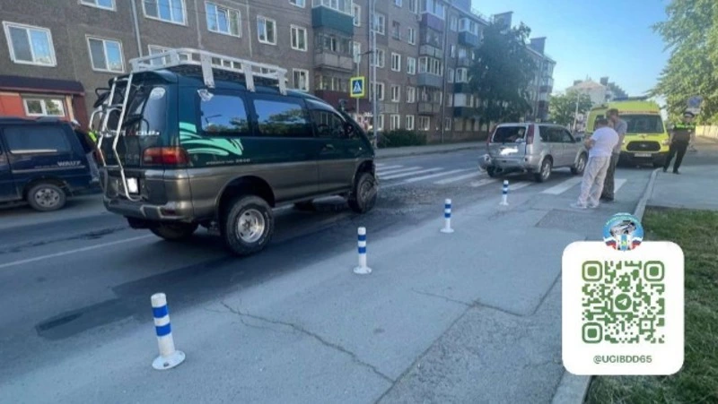 Маленькая девочка пострадала в ДТП на пешеходном переходе в Южно-Сахалинске