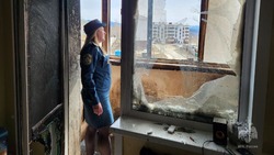 Балкон жилого дома загорелся в Александровске-Сахалинском 25 апреля
