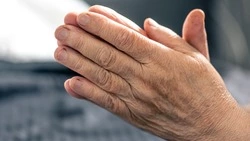 Мужчина из Охи не смог выйти на пенсию досрочно из-за отпусков за свой счет