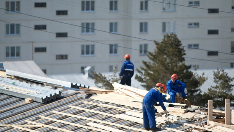 Капремонты домов на Сахалине. Что сделано за восемь лет?