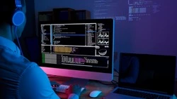 Спрос на IT-специалистов упал на Сахалине и Курилах 