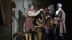 Неизвестные сказки Гримм с драконом и смертью впечатлили сахалинцев