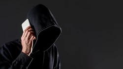 Два жителя Сахалина стали жертвами псевдопродавцов в интернете