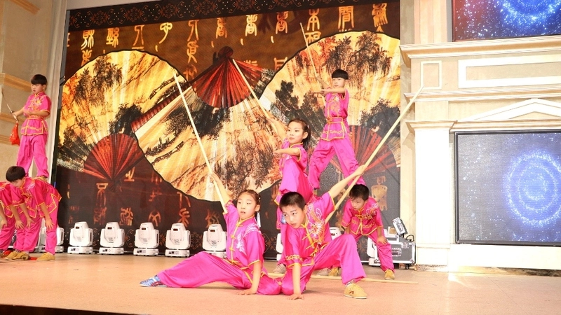 «Сахалинские искорки» покорили китайскую сцену