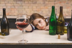 Сахалинский психиатр-нарколог рассказал, лечится ли женский алкоголизм