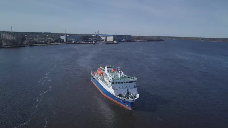 Второй паром для курильчан готовят к большому путешествию из Санкт-Петербурга