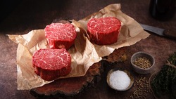 Сахалинские таможенники не пропустили на Камчатку 100 тонн мяса из Аргентины