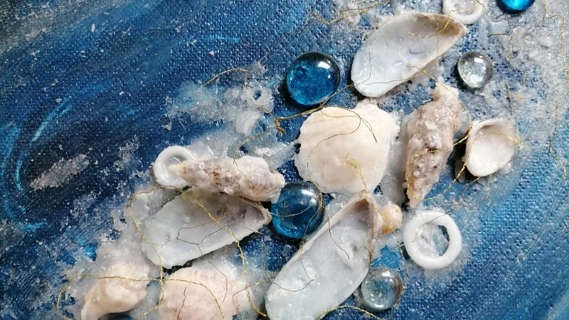 Художники из студии «Соко» позвали жителей Сахалина на выставку своих работ