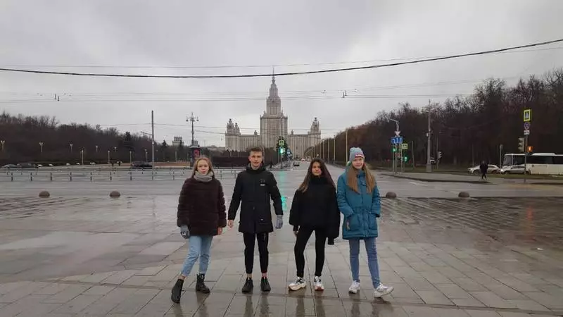 Сахалинских школьников отправили в Москву