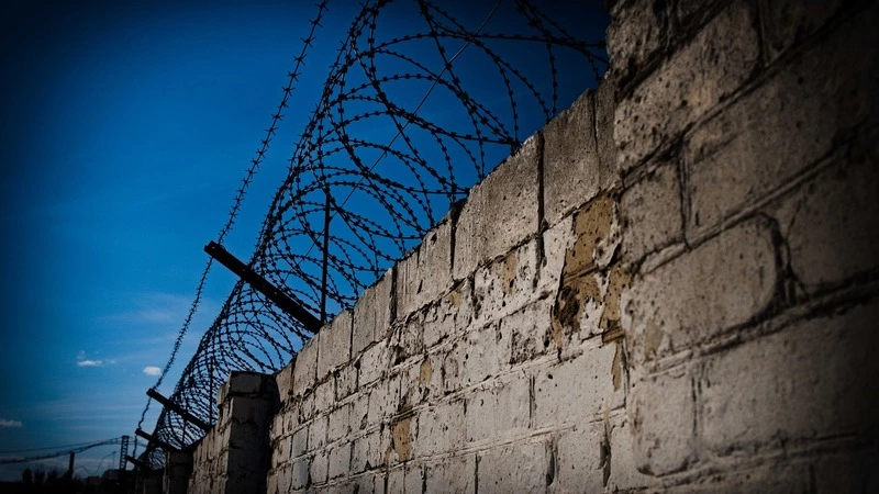 Сахалинца наказали за надругательство над 14-летней девочкой