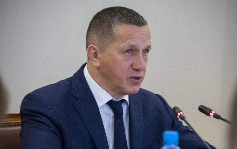 Трутнев поручил снизить таможенные пошлины на лекарства и цены на продукты