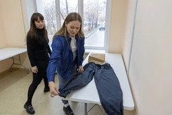 Новую мастерскую для пошива одежды на СВО выделили волонтерам Южно-Сахалинска