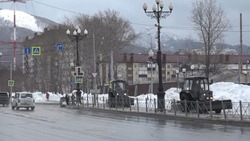 Мэр Южно-Сахалинска прокомментировал ситуацию с гололедом на улицах
