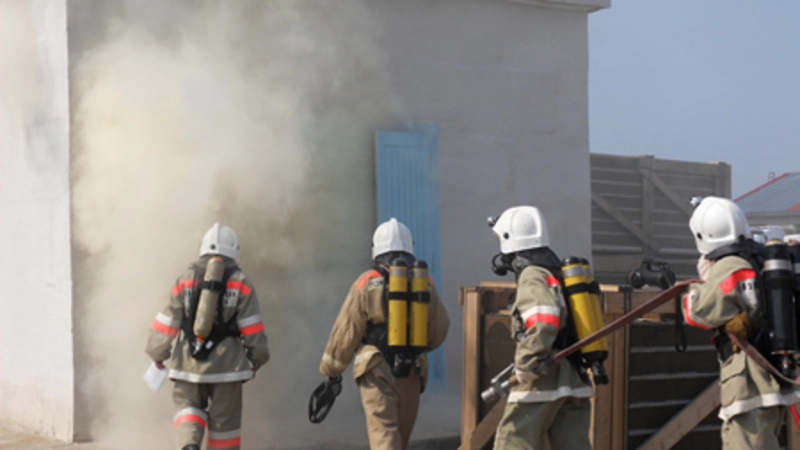 Двое детей остались без жилья из-за пожара в Южно-Сахалинске