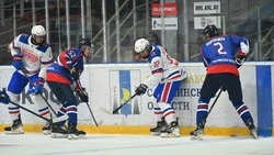 «Сахалинские Акулы» по буллитам уступили «Академии СКА-Юниор» со счетом 5:6