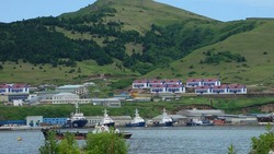 Отстраненный от строительства двух домов на Шикотане подрядчик требует в суде 49 млн рублей