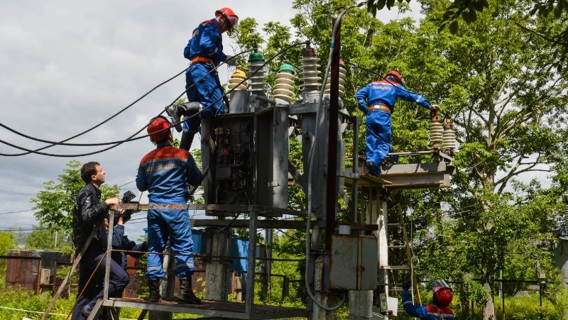 Авария оставила без света пять населенных пунктов в Анивском районе