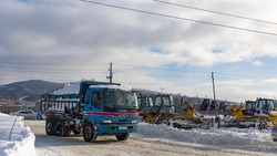 После циклона в Южно-Сахалинске расчистят 21 улицу
