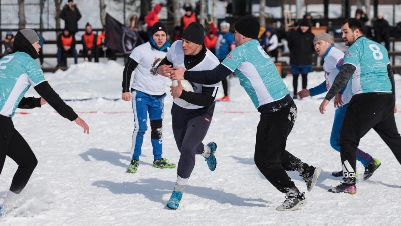 Соревнования за Кубок по регби на снегу прошли в Южно-Сахалинске 