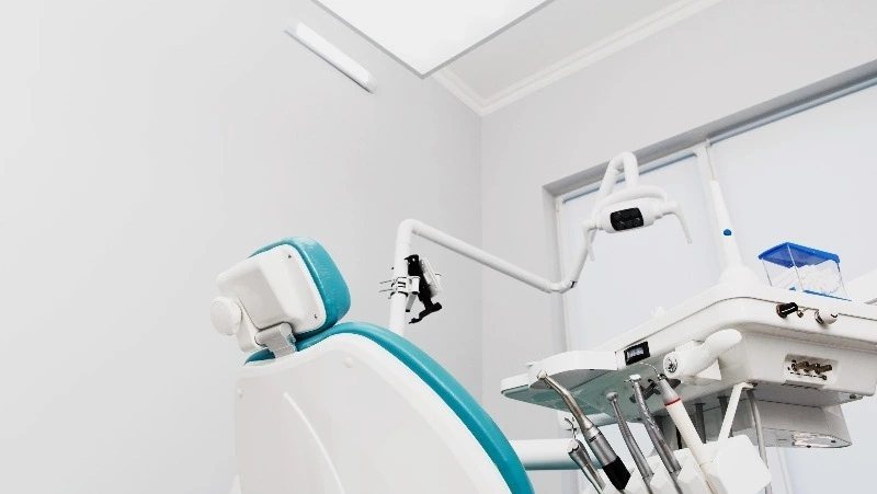 Прокуроры начали проверку после гибели сахалинки на приеме у стоматолога