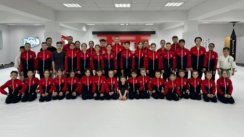 Спортсмены с Сахалина завоевали полсотни медалей на соревнованиях по киокусинкай в Приморье