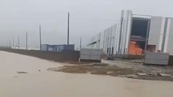 «Море» грязной воды затопило частный сектор в Ново-Александровске