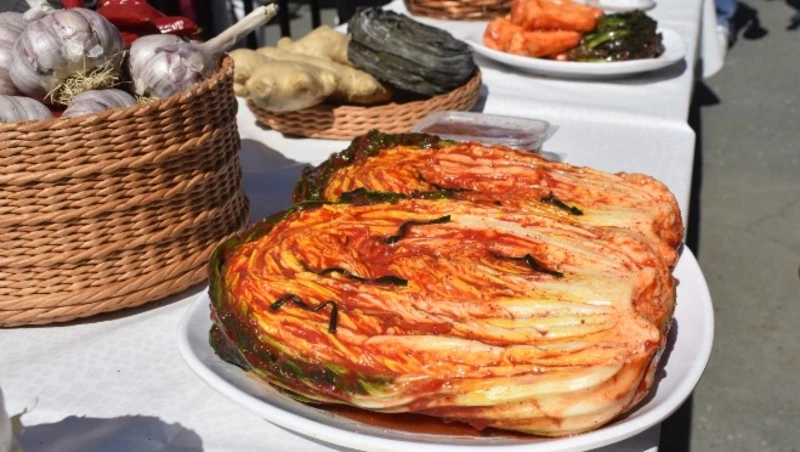 Фестиваль кимчи собрал фанатов корейской кухни в парке Южно-Сахалинска