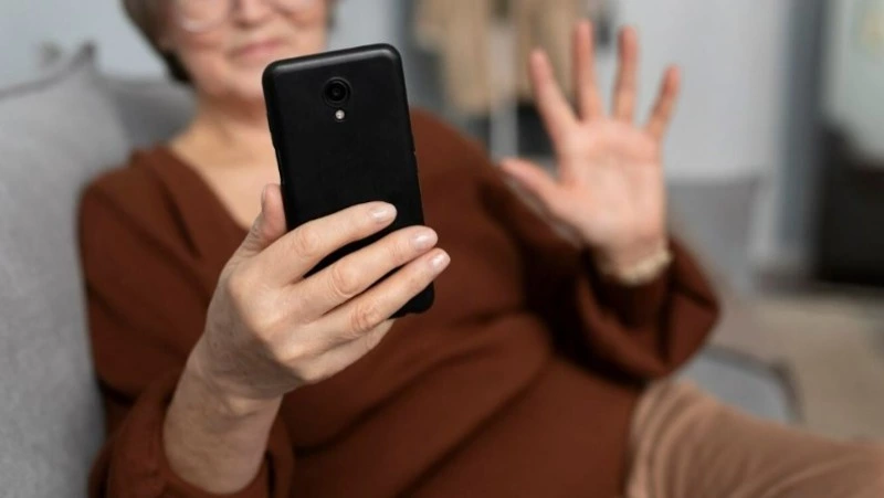 В Японии открылась первая клиника для страдающих от «смартфоновой деменции»