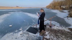 Военнослужащий с Сахалина принял крещение в зоне СВО
