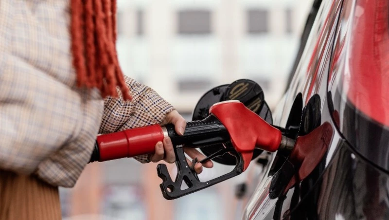 Сахалин вошел в ТОП-10 регионов России по доступности бензина