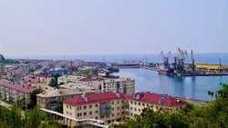 Столичная стройкомпания судится с Холмским портом из-за завышенных тарифов