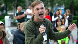 Многодетный отец из Южно-Сахалинска победил в битве «Караоке онлайн»