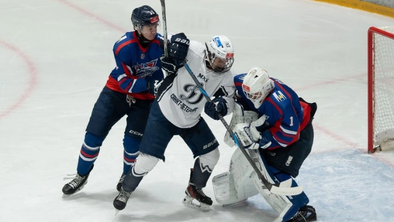 «Сахалинские Акулы» уступили «Динамо» за четыре секунды до финальной сирены