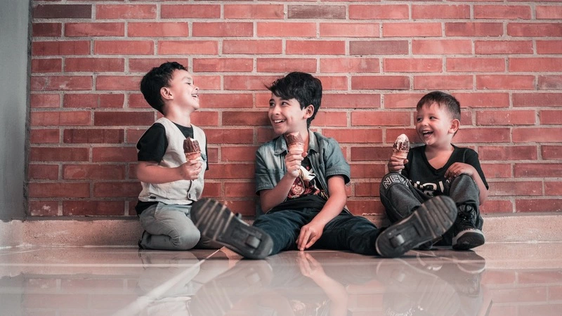 22 ноября — День сыновей. Сахалинцы поздравляют своих детей с семейным праздником