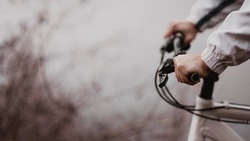 Мужчина украл велосипед и скрылся от надзора в Тымовском районе 