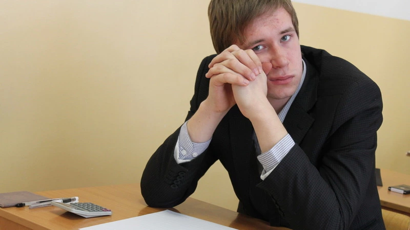 Школьники будут сдавать ЕГЭ по обществознанию более трех часов