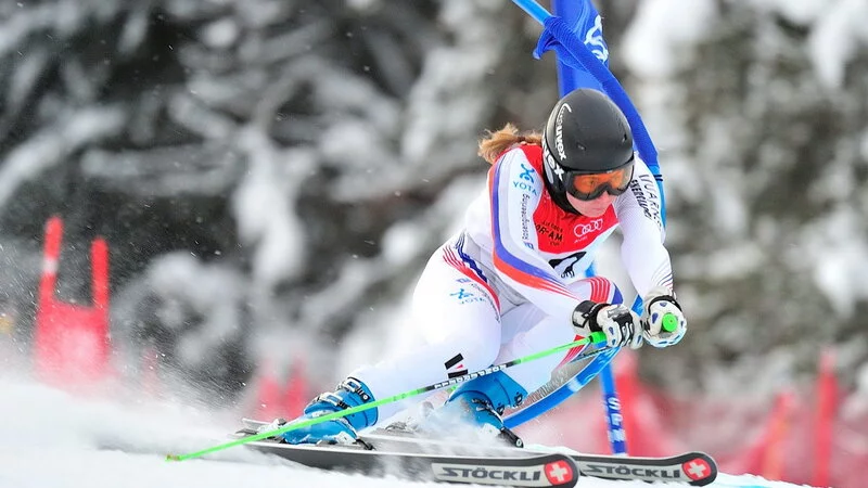 Золото и серебро завоевали в Китае сахалинские горнолыжники